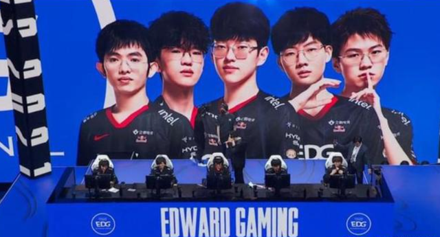 了他个人的 了他个人的