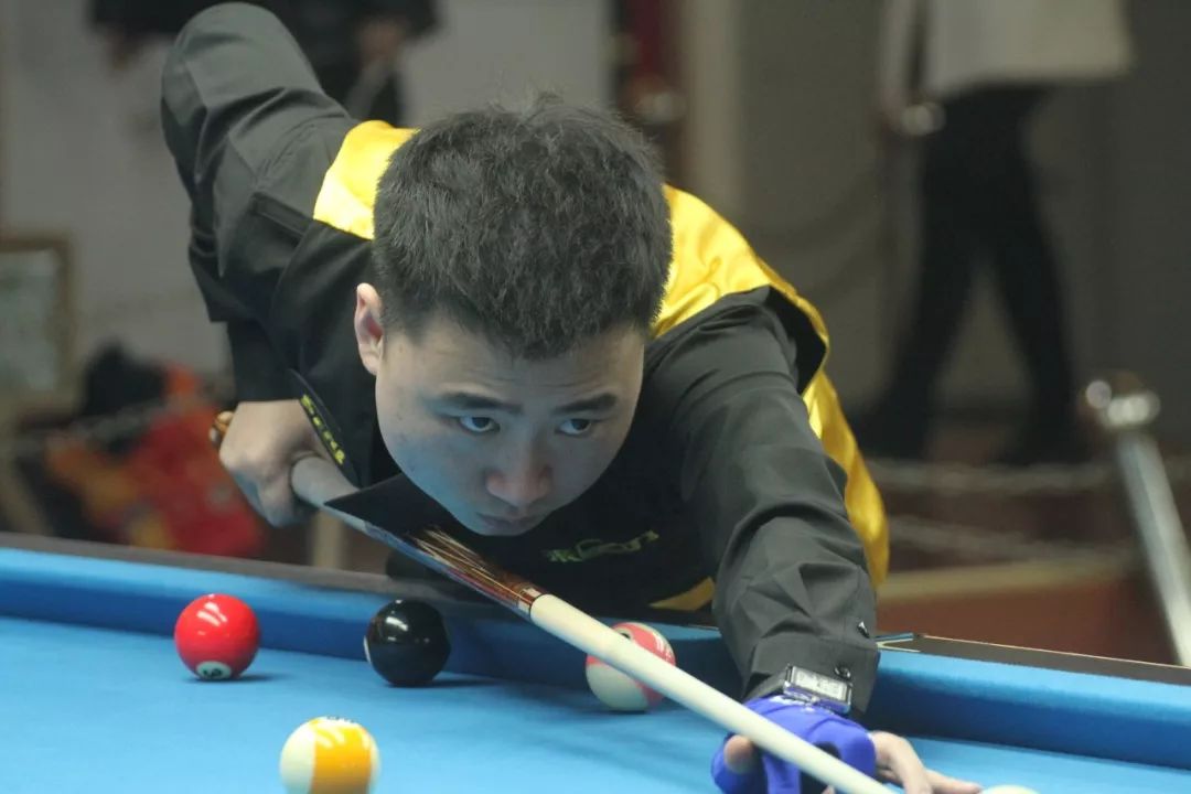 处于榜首的 处于榜首的